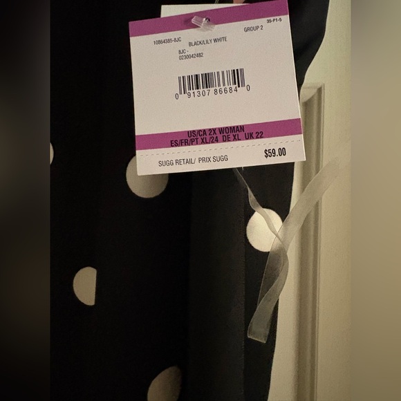 Women’s top 2xl - Picture 2 of 4